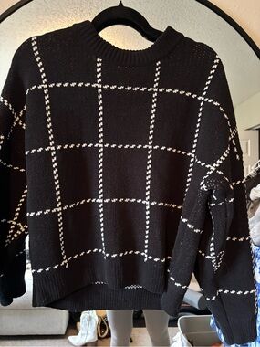 Abercrombie & Fitch Black Windowpane Crewneck Sweater